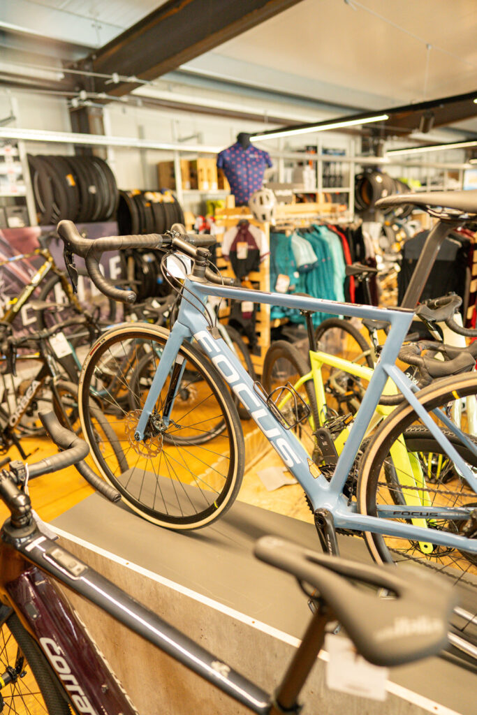 Showromm/Bikestore 03