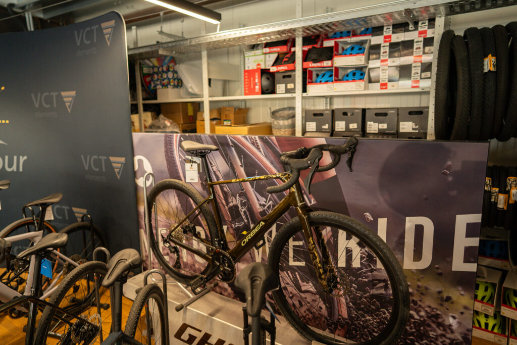 Showromm/Bikestore 02